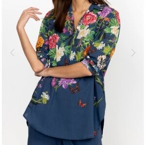 Johnny Was Blouse Women Size XS Henley Popover Tunic Floral Butterfly Blue Comfy